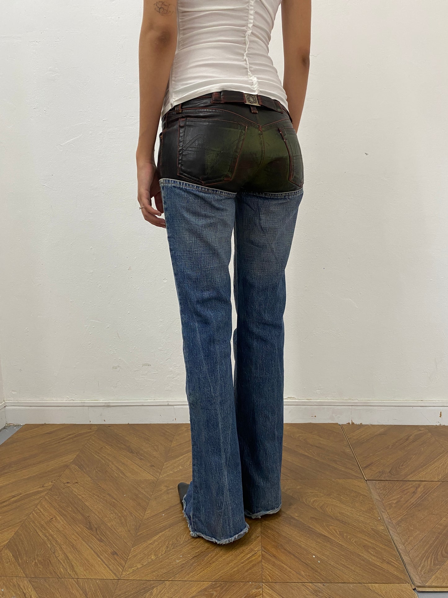 LEATHER PATCH BOOTCUT JEANS