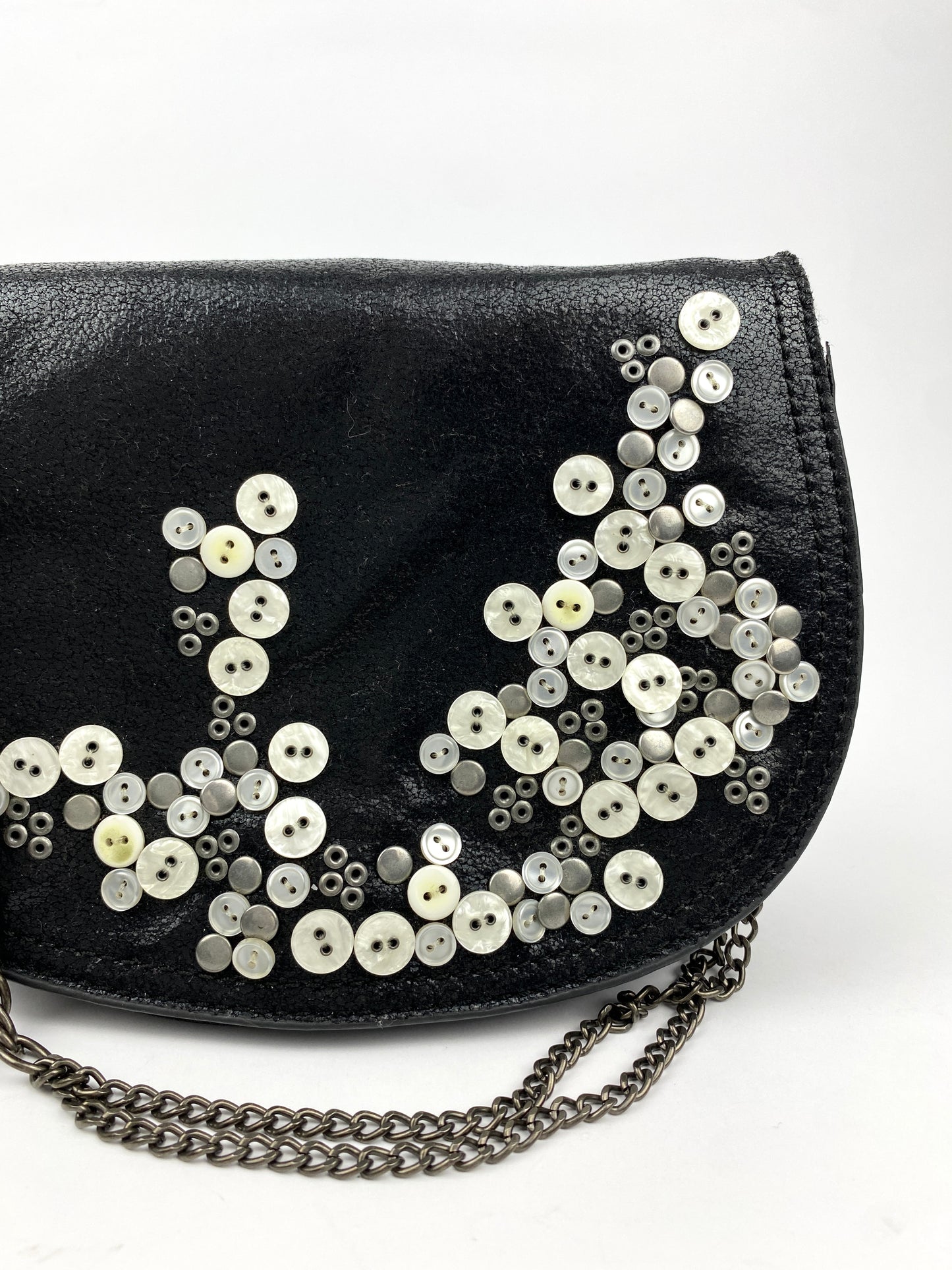 BUTTONS SHOULDER BAG