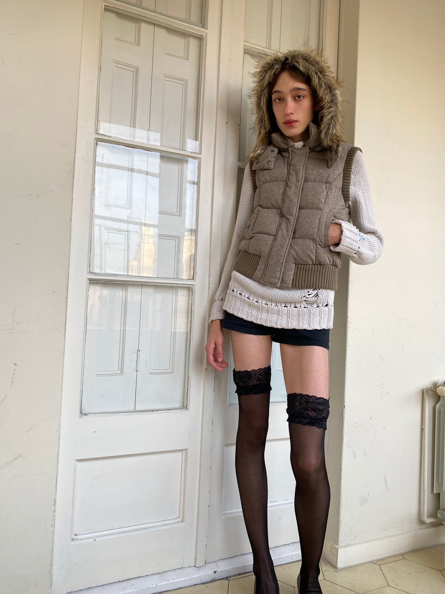 MAX AZRIA PUFFER VEST