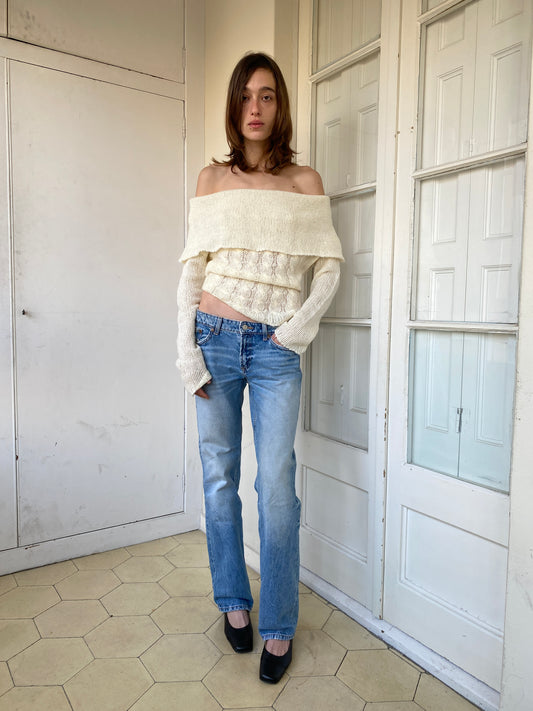 OFF-SHOULDER KNIT SWEATER