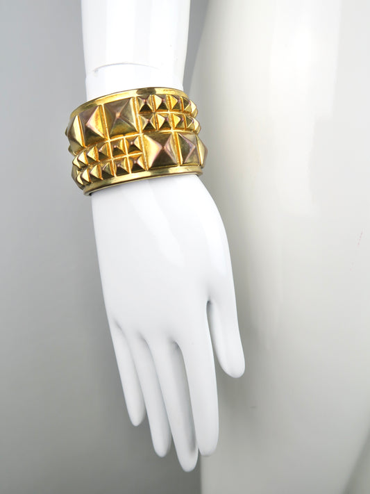 GOLD CUFF BRACELET