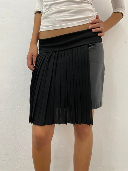PLEATED LEATHER SKIRT