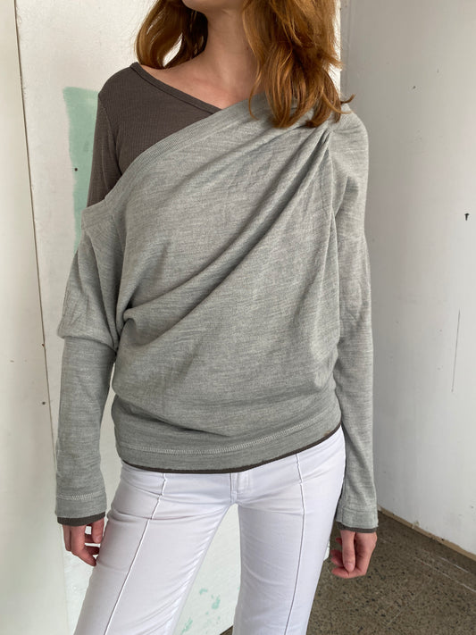 DOUBLE-LAYERED TOP