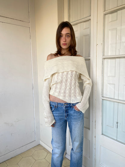 OFF-SHOULDER KNIT SWEATER