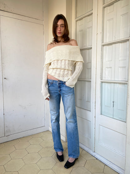 OFF-SHOULDER KNIT SWEATER
