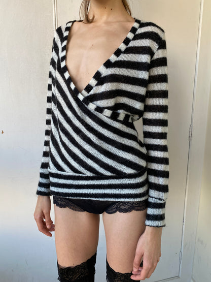 STRIPED SWEATER