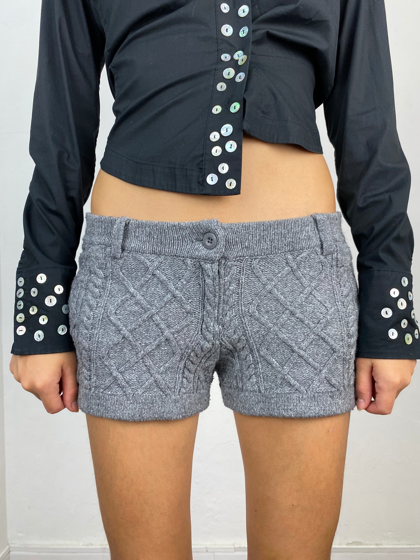 KNITTED MINI SHORTS