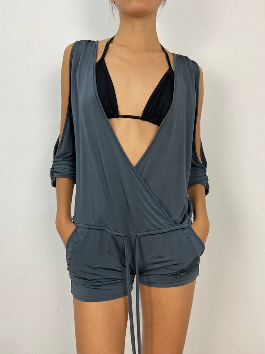V-NECK ROMPER