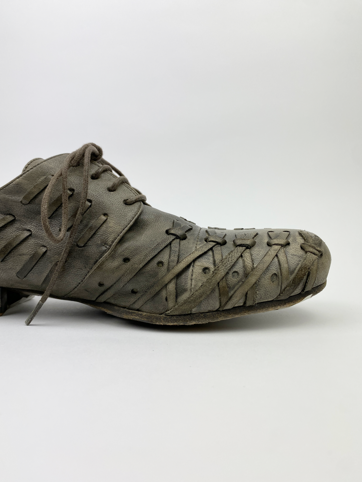 CRISSCROSS SHOES